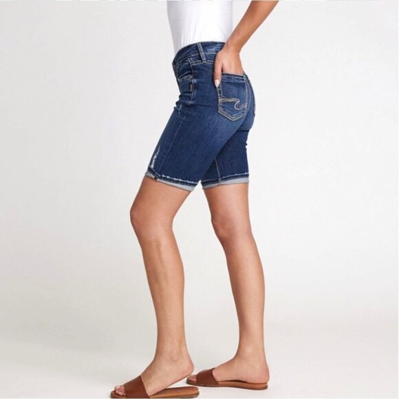 Silver Jeans 20 Suki Bermuda Denim Women’s Shorts Stretch Mid Rise Distressed - Picture 9 of 9